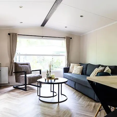 Prachtig In De Bossen Ferienhaus *