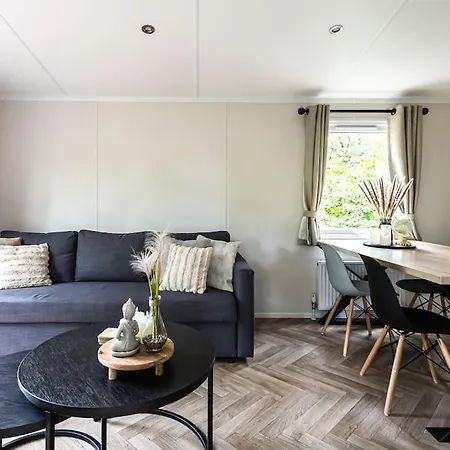 Holiday home Prachtig In De Bossen *